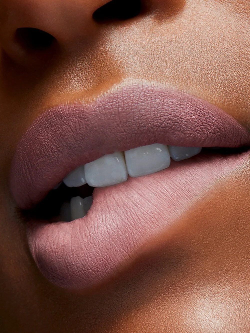 MAC Cosmetics kissproof transfer